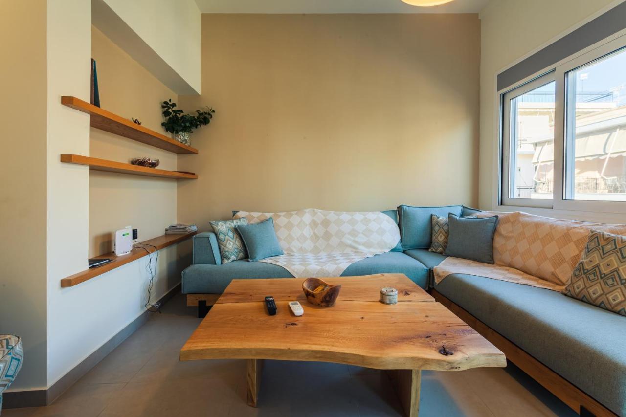 Upscale Modern Escape In The Historic Center Apartman Kalamáta Kültér fotó